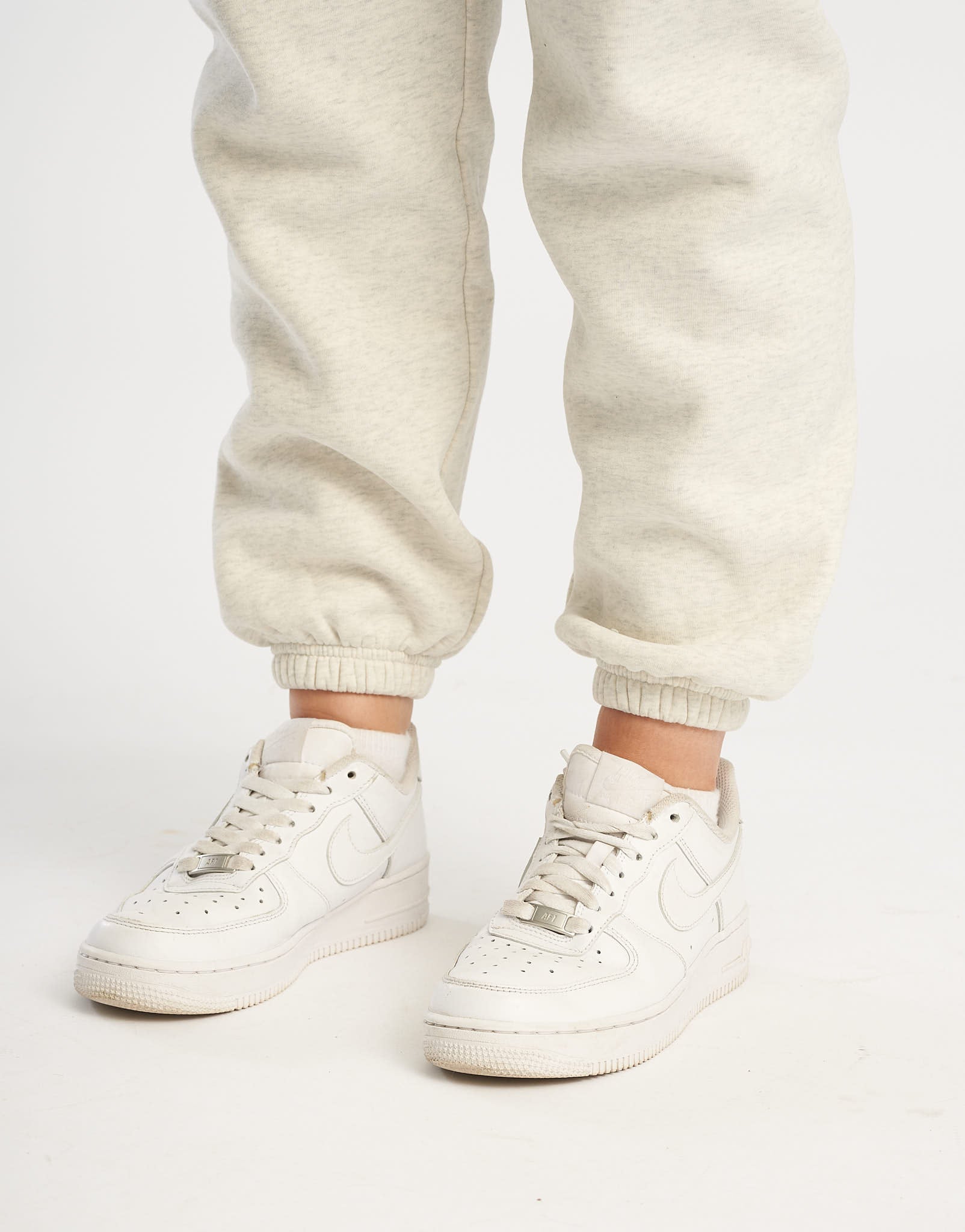 Essential Jogger Sweatpants - Heather Grey