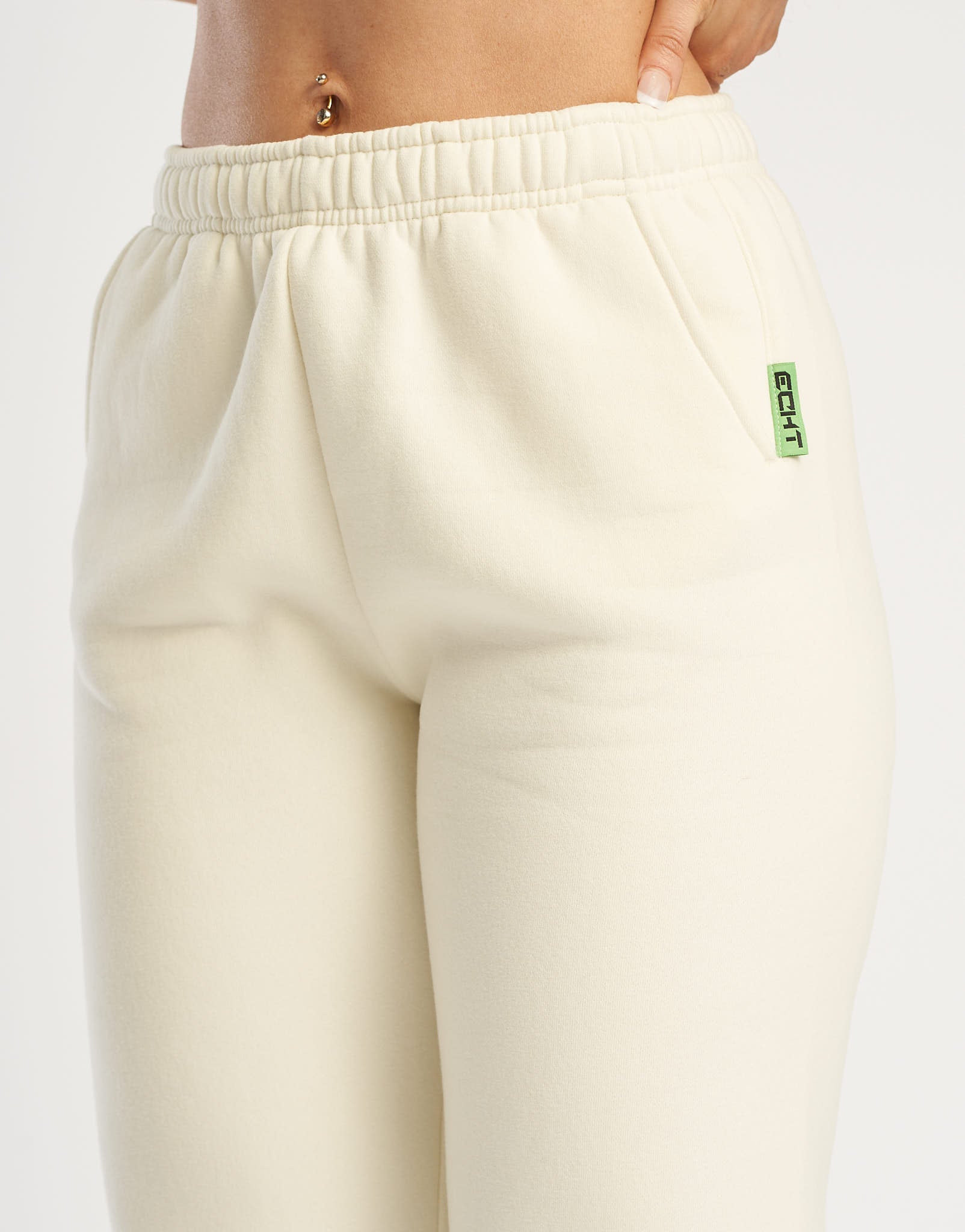 Essential Jogger Sweatpants - Cannoli Cream