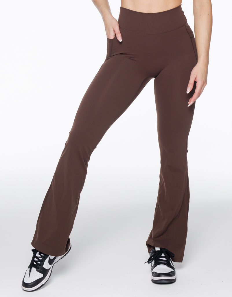 Flare Pocket Leggings - Fudge Brown