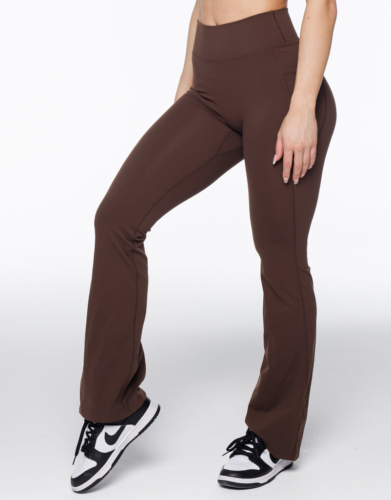 Flare Pocket Leggings - Fudge Brown