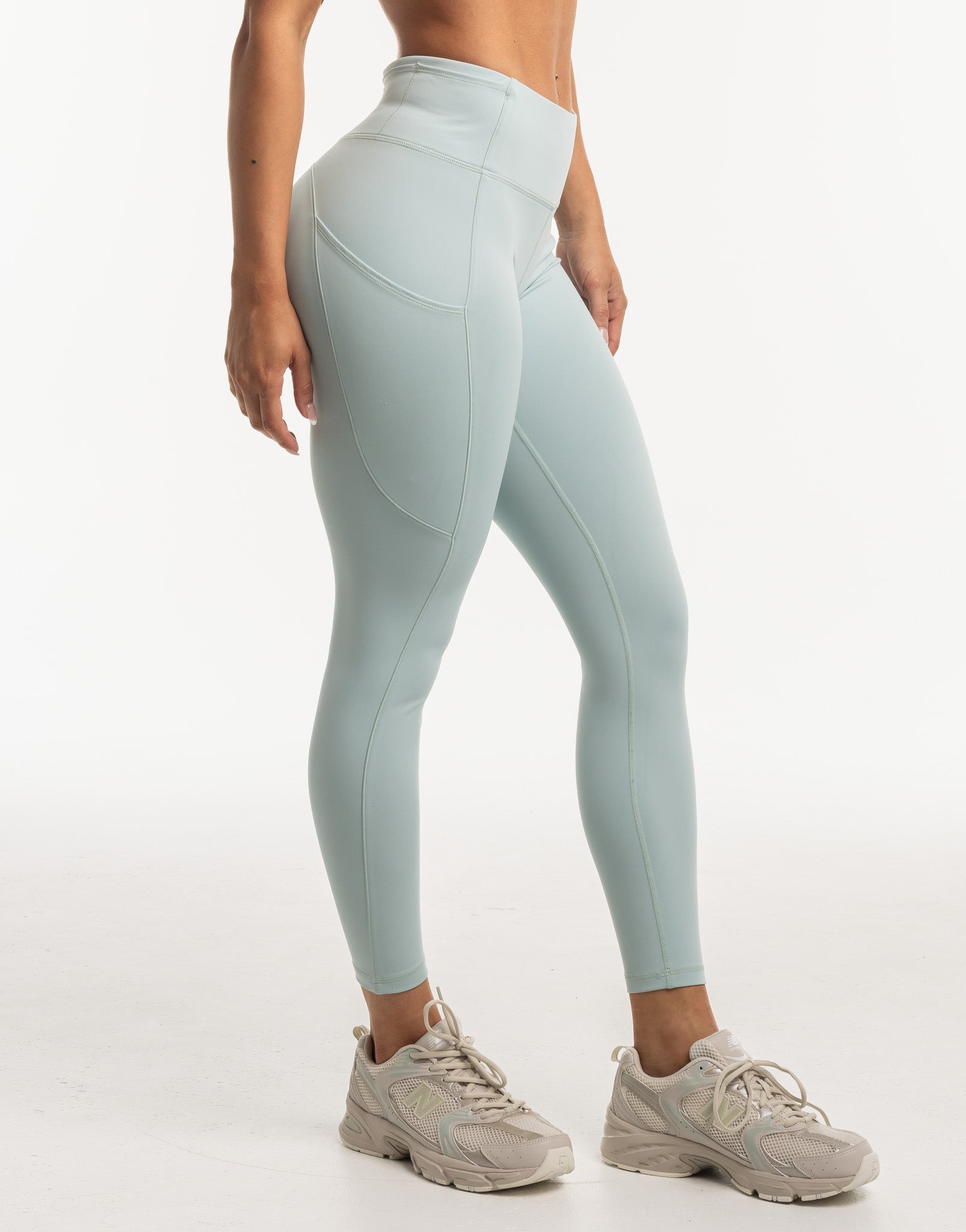 Thermal Pocket Leggings - Light Blue