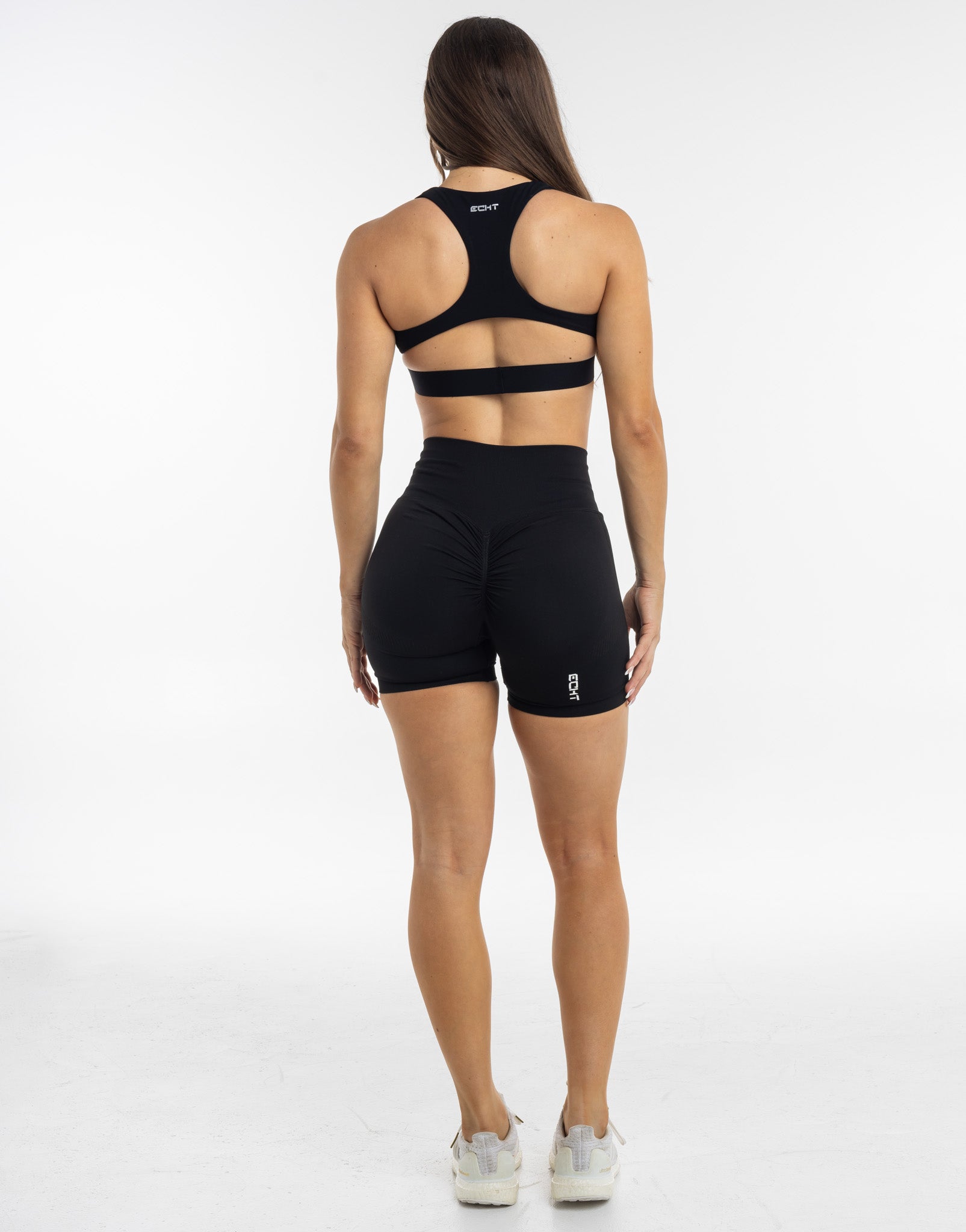 Relentless Sports Bra - Black