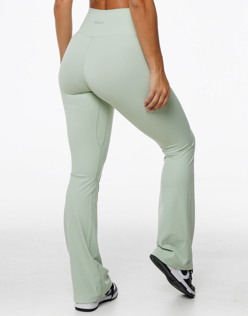 Storm Flare Leggings - Sage