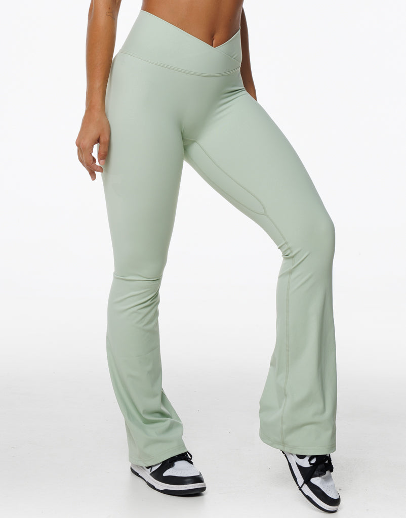 Storm Flare Leggings - Sage