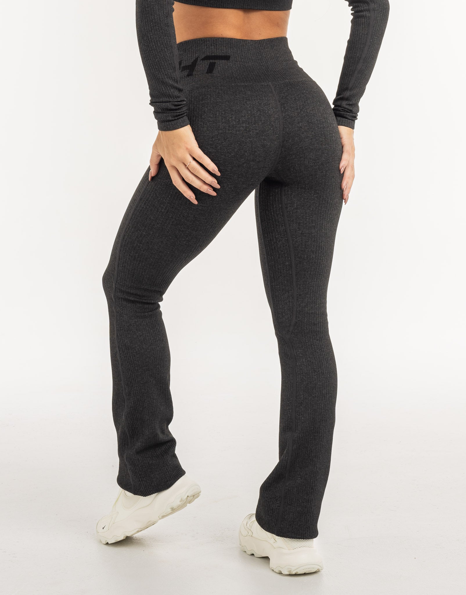 Arise Comfort Flare Leggings - Pirate Black