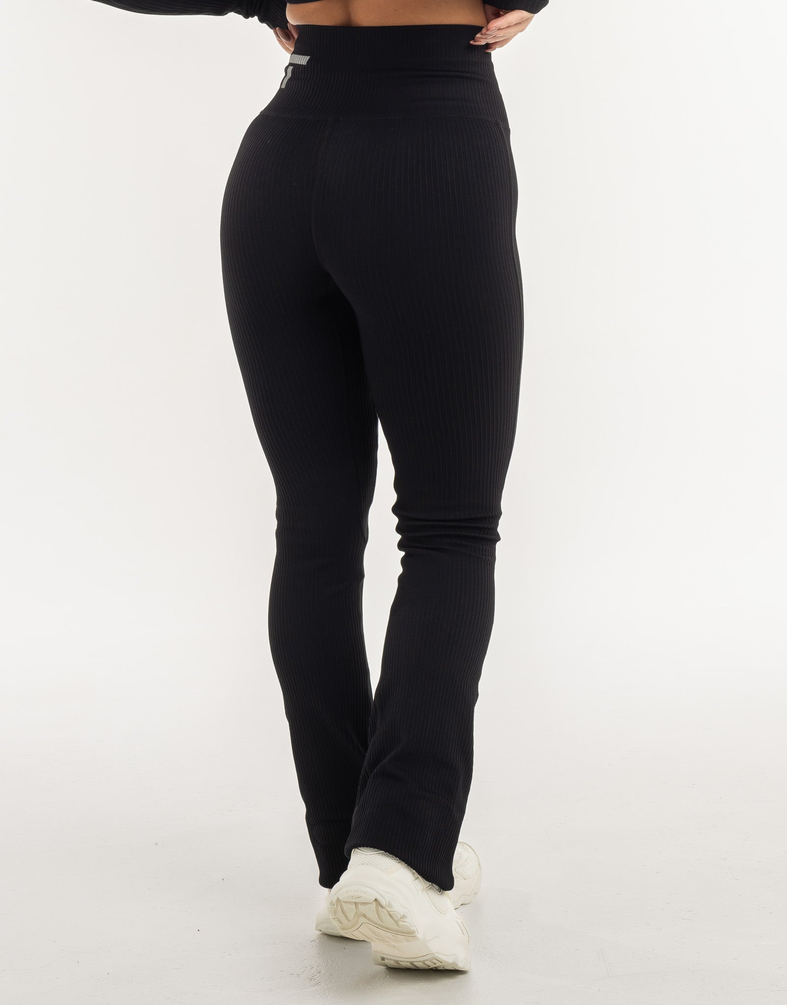 Arise Comfort Flare Leggings - Black