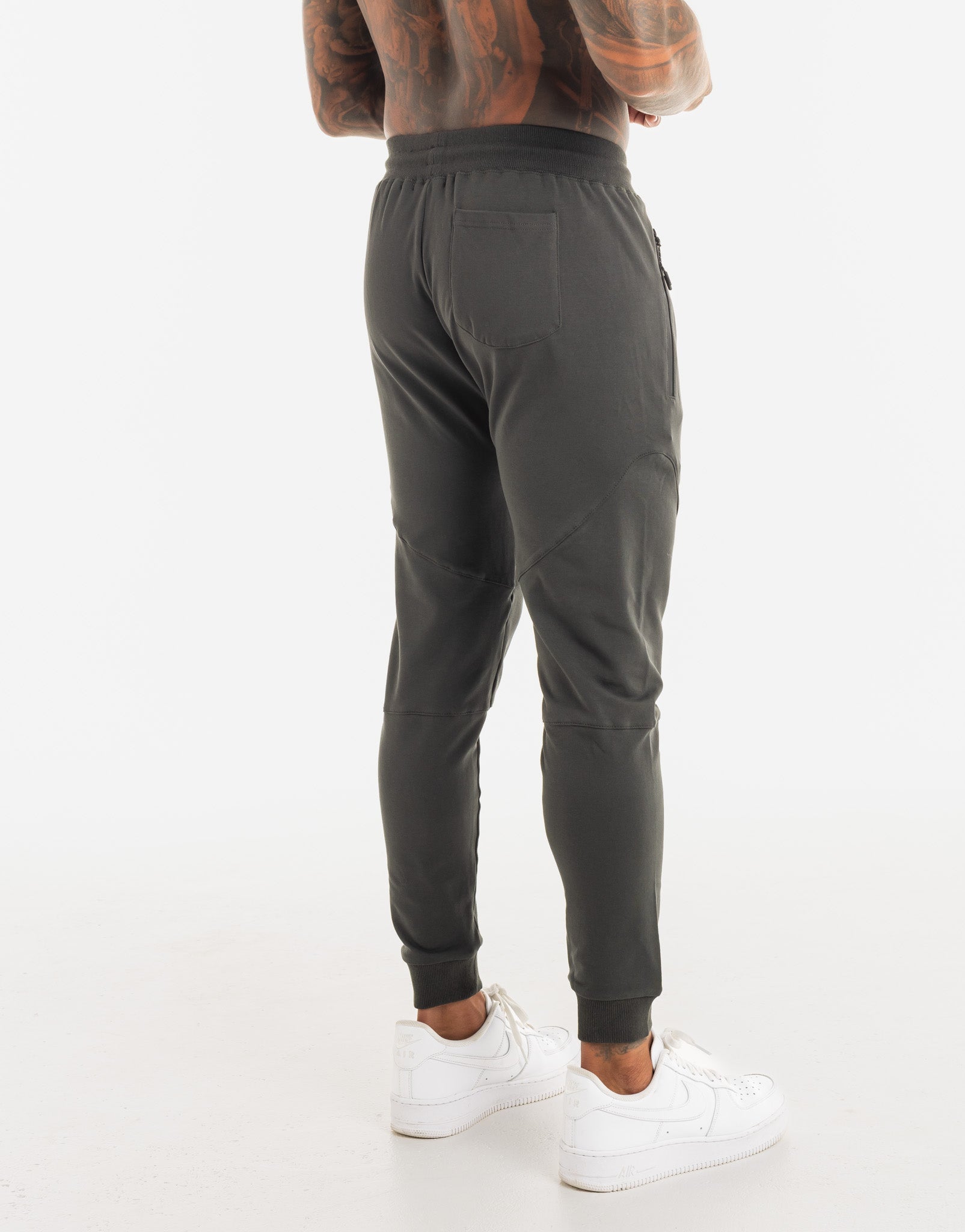 Echt Tapered Joggers - Pirate Black