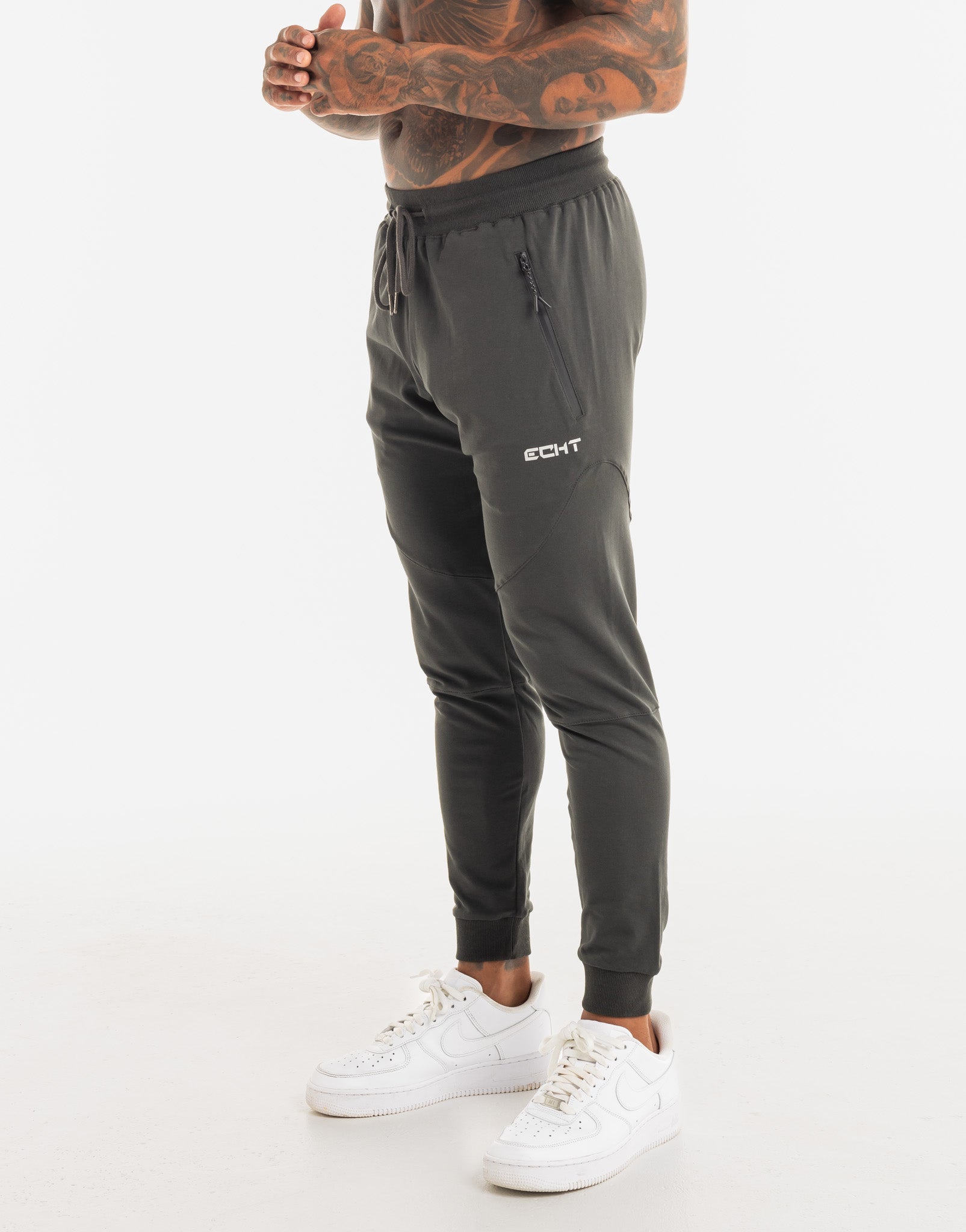 Echt Tapered Joggers - Pirate Black