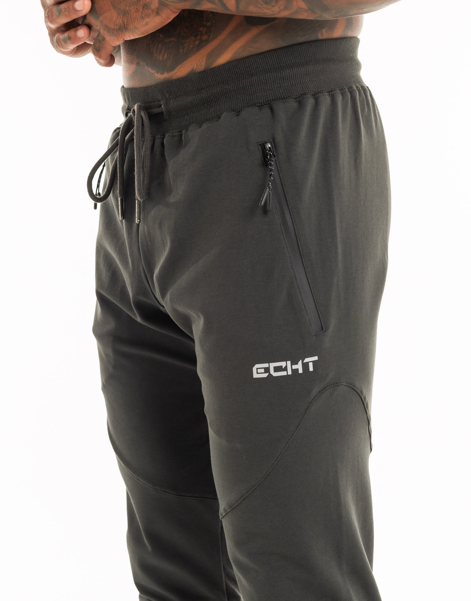 Echt Tapered Joggers - Pirate Black