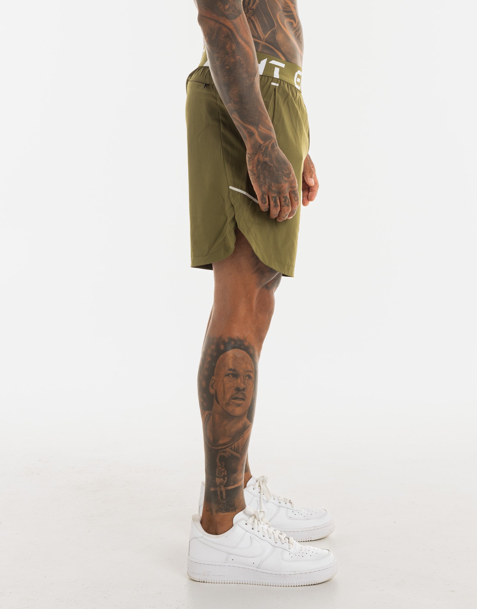 Ultimate Shorts - Khaki