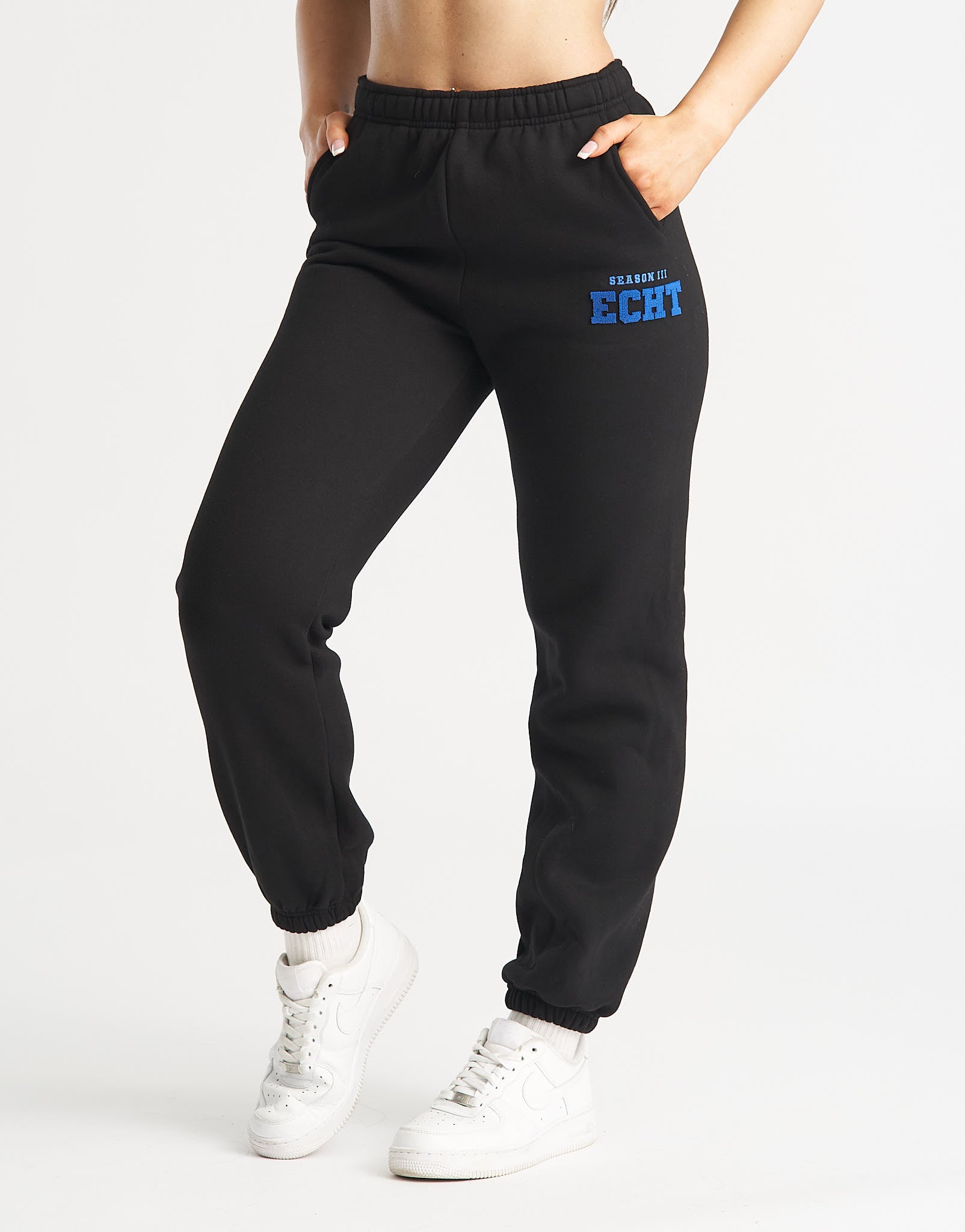 Season III Sweatpants - Black