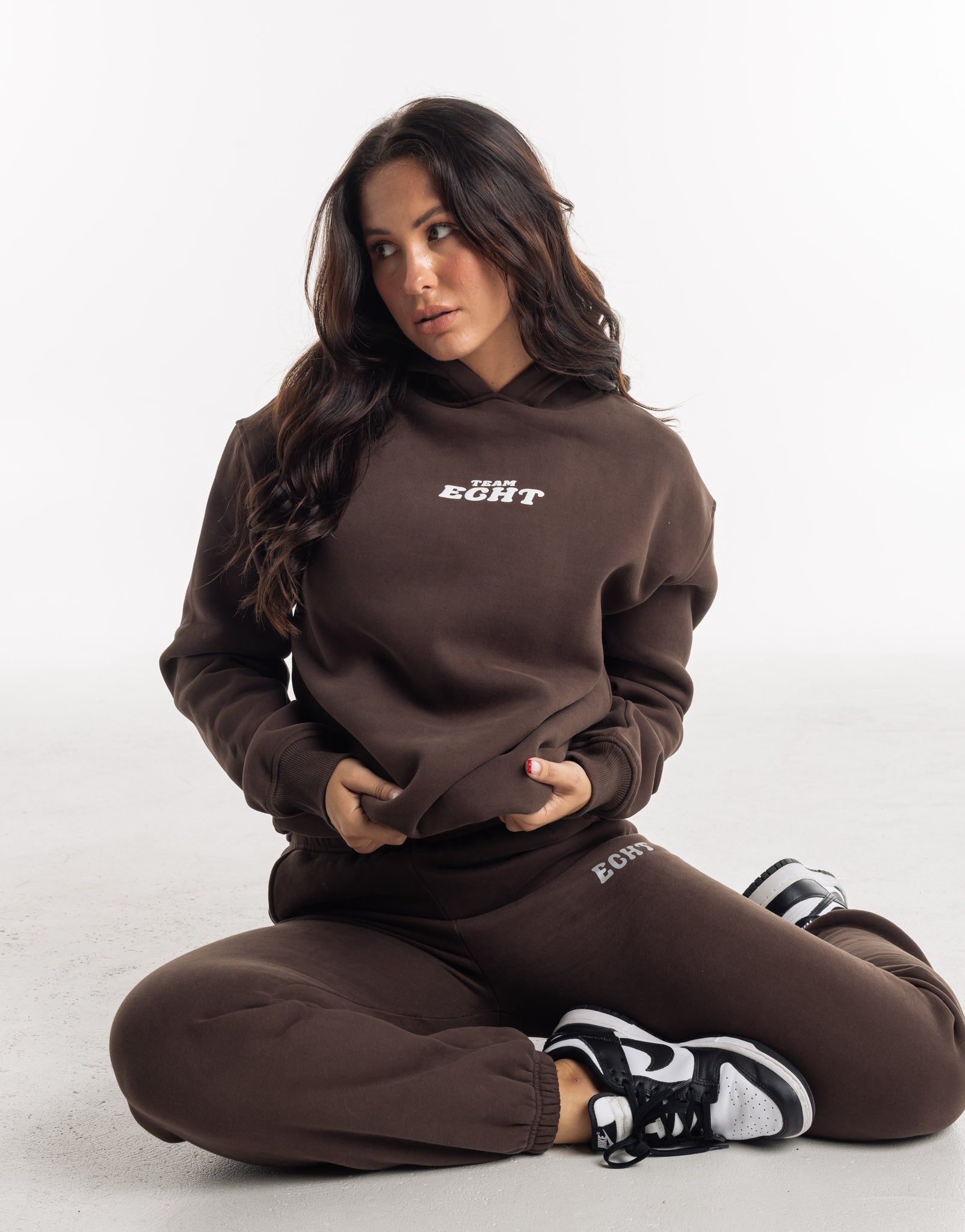 Team Echt Hoodie - Fudge Brown