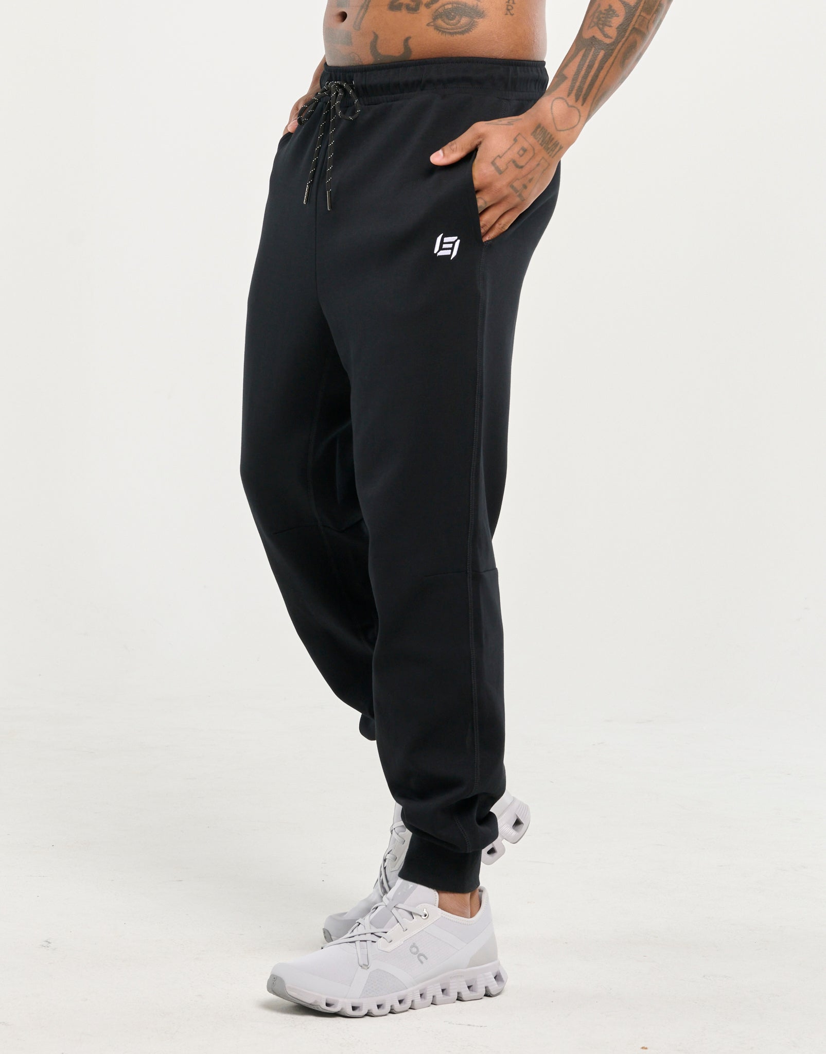 Echt Tech Joggers - Black