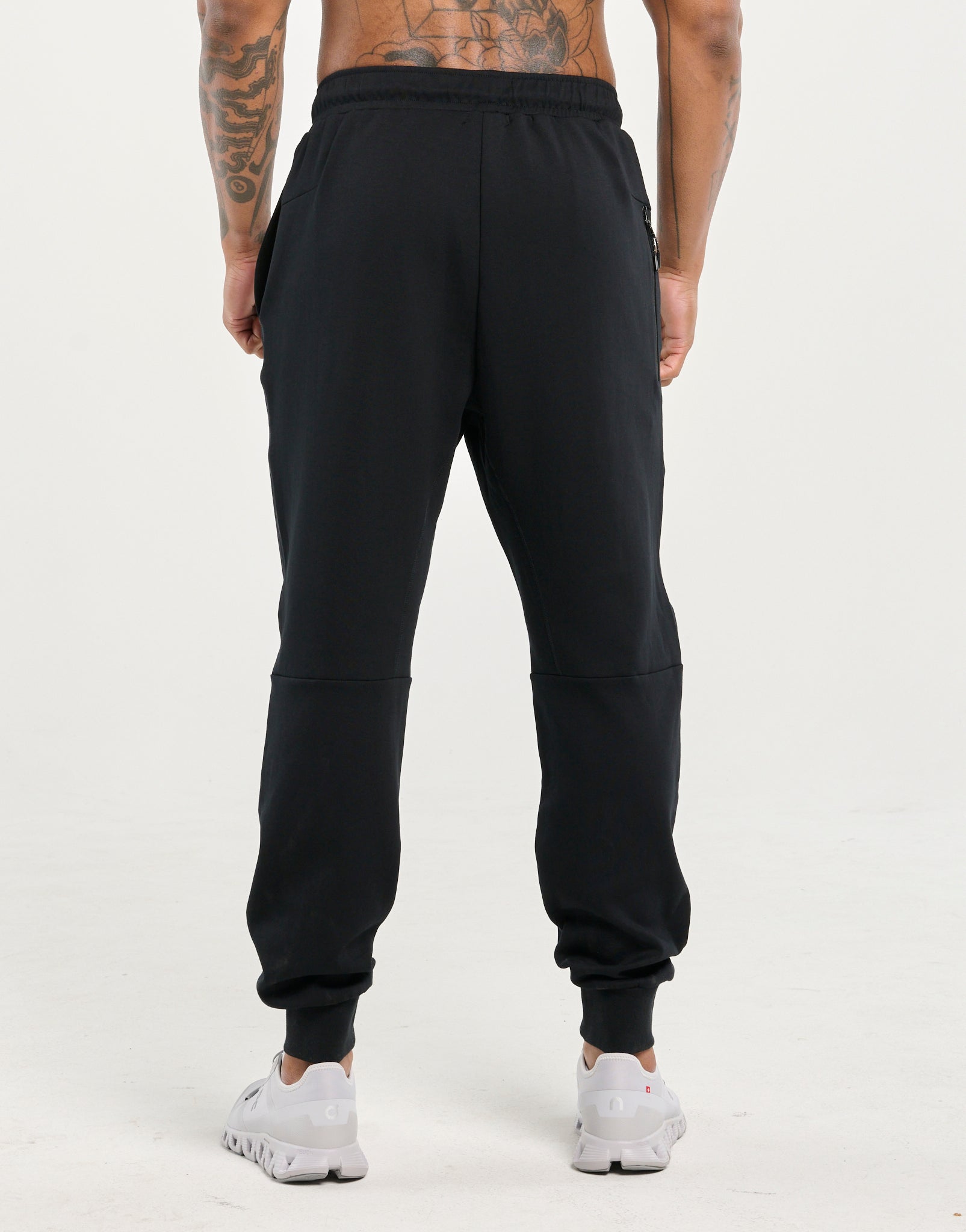 Echt Tech Joggers - Black