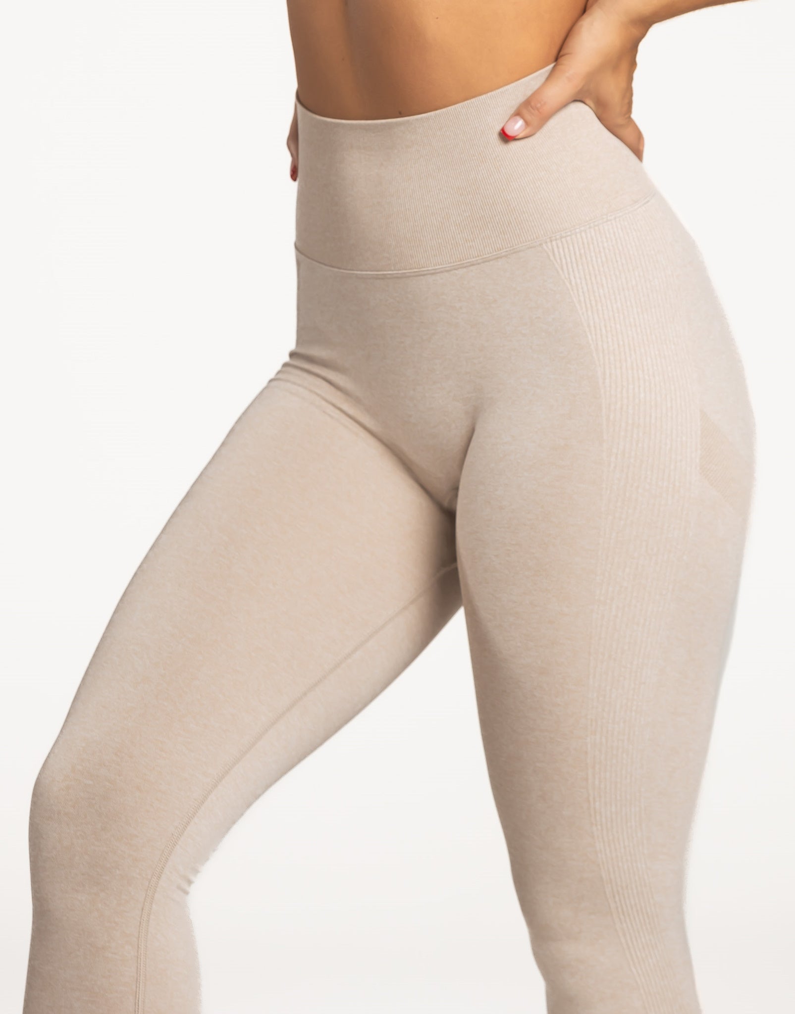 Arise Seamless Essential Leggings - Biscuit