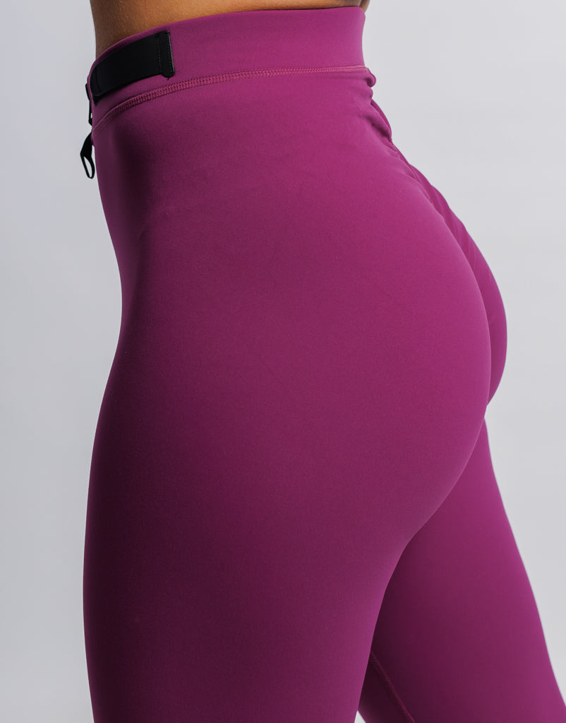 Form Scrunch Leggings - Striking Purple